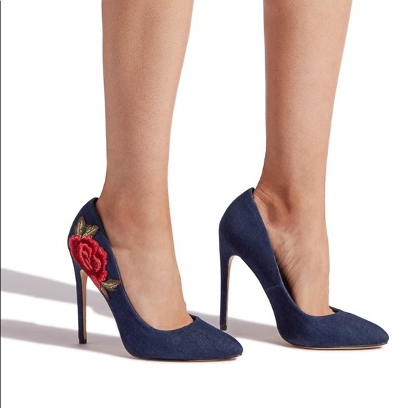 Simona Detailed Pumps - Picture 3 of 9